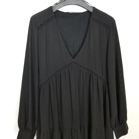 Zara Women Textured Midi Tiered Dress Sz L Black V Neck Boho Relaxed Vacation - Picture 3 of 9